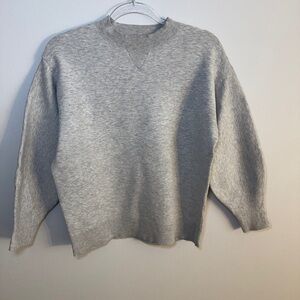 Banana Republic Light Gray Crewneck Sweater